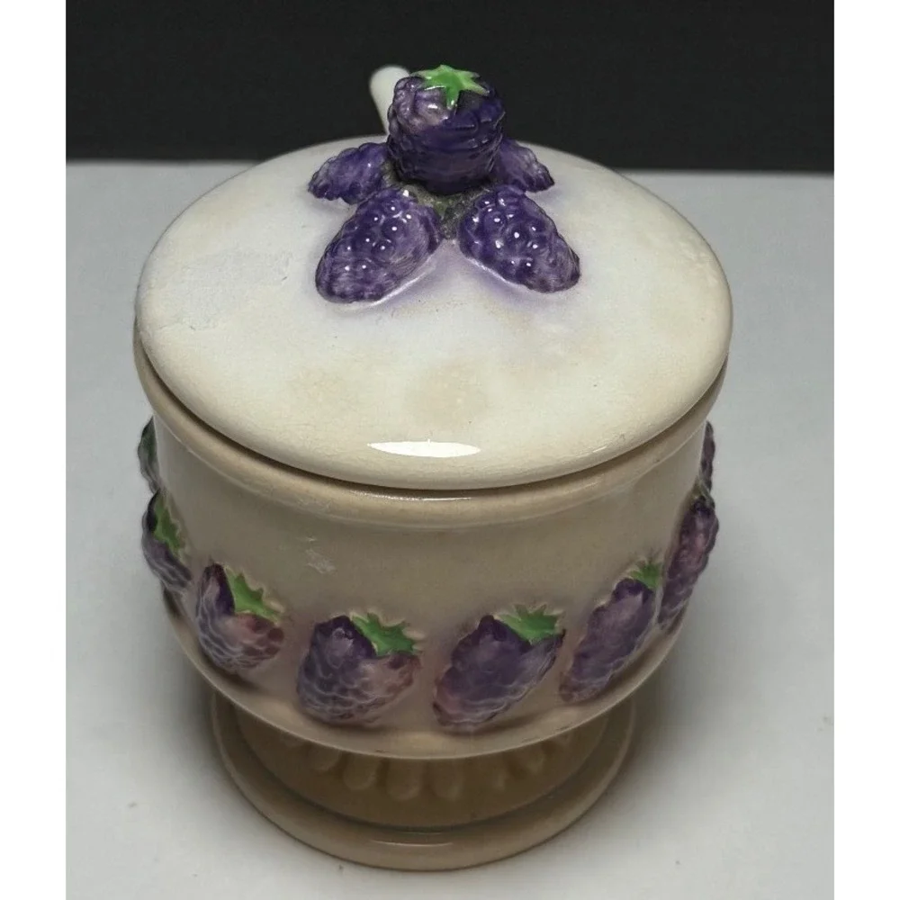Vintage Ceramic Blackberry Jam Jar with Lid and Spoon Footed Berry Pot 2459